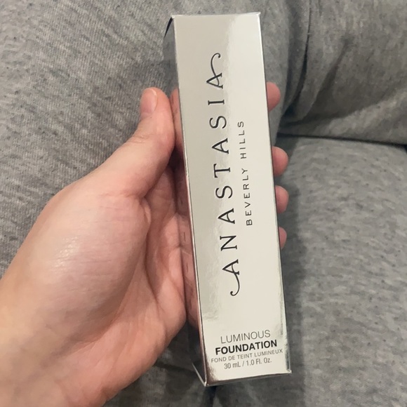 ABH luminous foundation - Picture 3 of 4